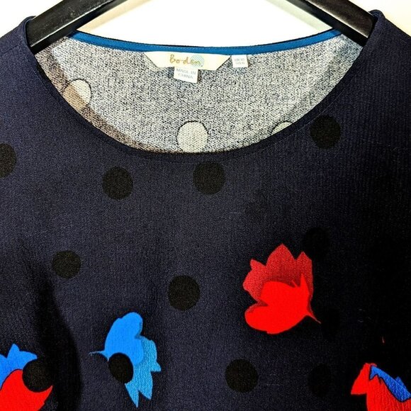 Boden Rachel Blouse Womens Size 6 (10) Navy Blue Red Flowers Gauzy Flowy Top - Picture 3 of 9